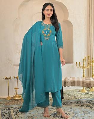 Cotton cambric a-line kurti-pant-dupatta set 2