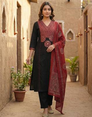 Cotton cambric printed a-line kurti-pant-dupatta set 2