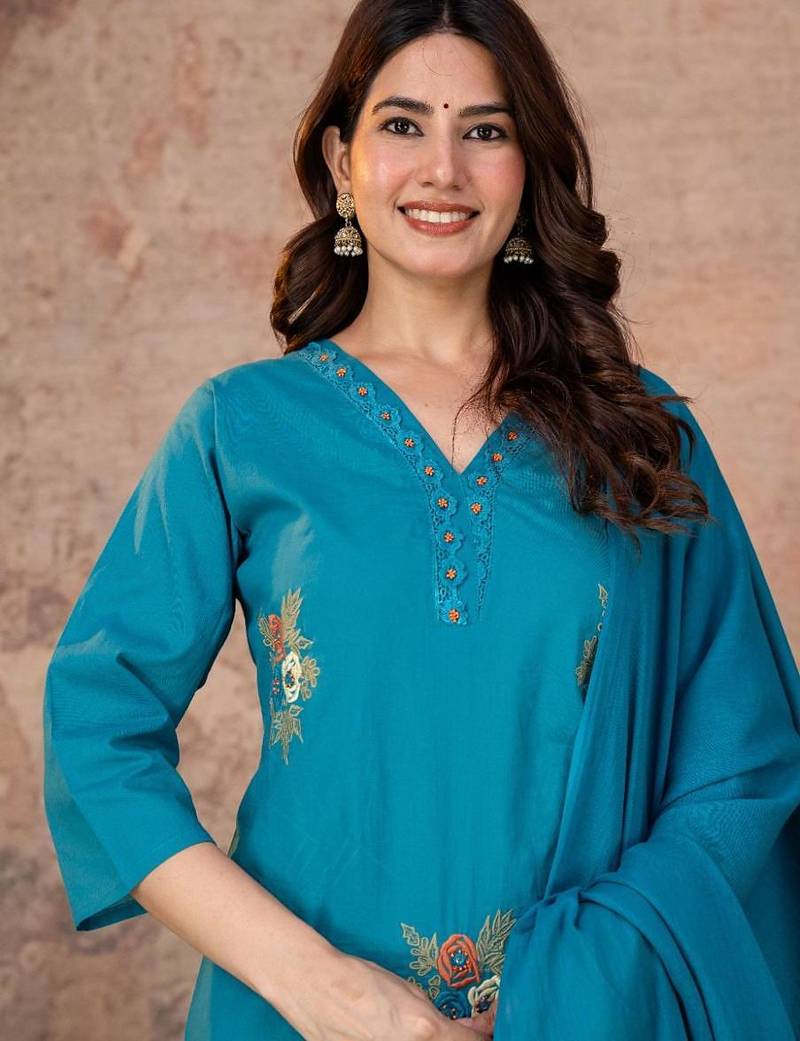Cotton cambric straight kurti-pant-dupatta set