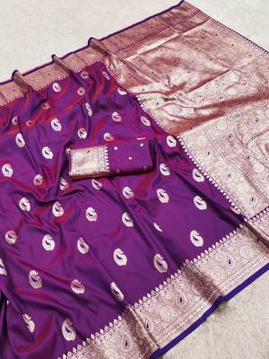 Wine soft silk blend saree with zari weaving meenakari design 5