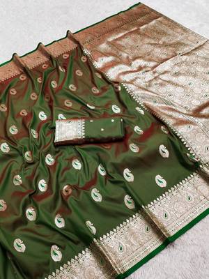 Green soft silk blend saree with zari weaving meenakari design 4