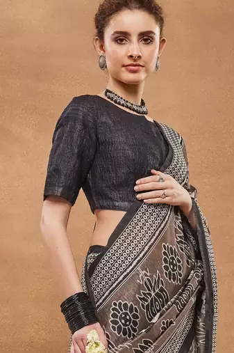 Checked silk bland saree