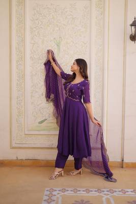 Purple beads thread embroidered mal chanderi anarkali gown set 2