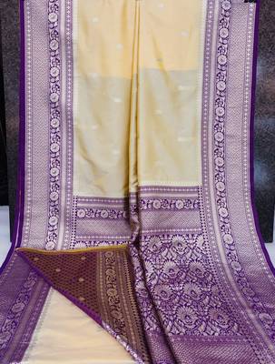 Cream soft silk blend saree with zari weaving meenakari design 5