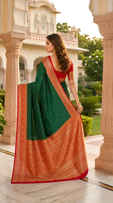 Green soft silk blend saree with zari weaving meenakari design 4