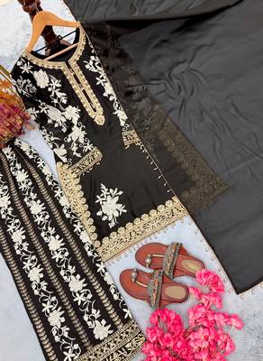 Black embroidered star georgette kurta palazzo set with dupatta 2