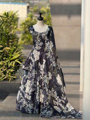 Black Jimmy Organza Corset Lehenga Set with Embroidered Blouse 3