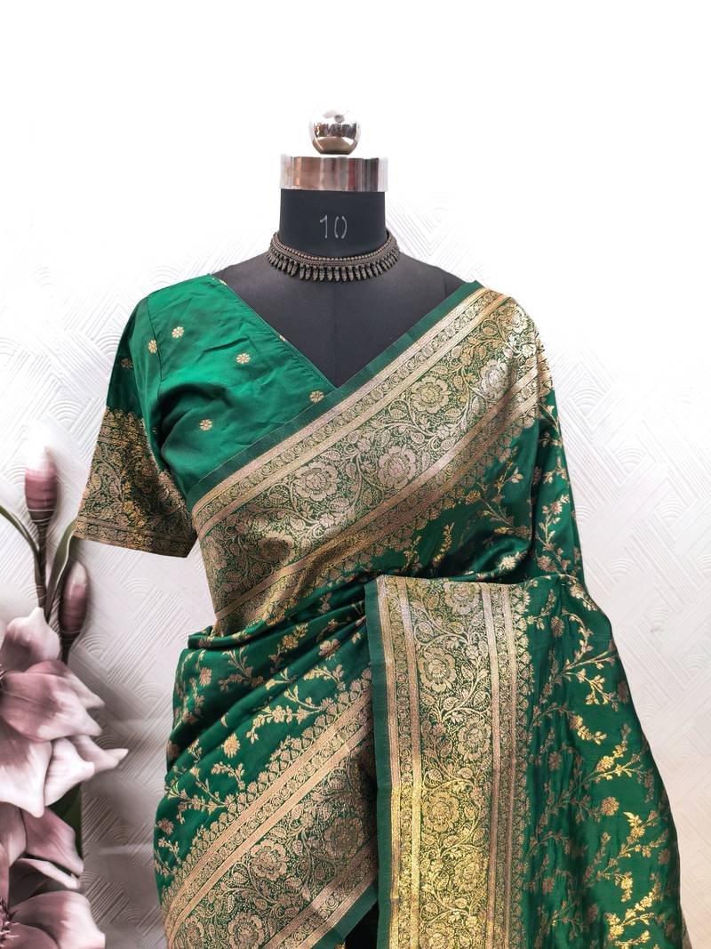 GREEN ART SILK BANARASI JACUARD WORK SAREE WITH UNSTITCHED BLOUSE PIECE