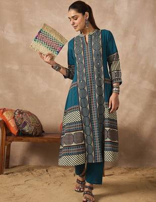Women Ethnic Motifs Printed Mirror Work Cotton Kurta with Trousers 1