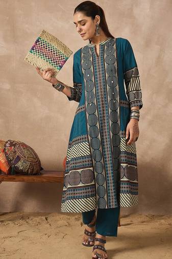 Women Ethnic Motifs Printed Mirror Work Cotton Kurta with Trousers