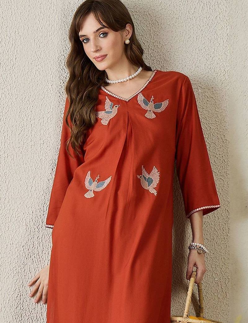 Women Ethnic Motifs Embroidered Pleated Thread Work Kurta with Trousers