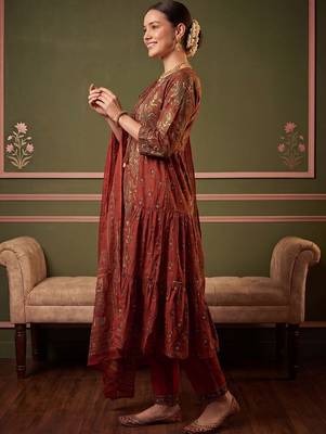 Women Ethnic Motifs Printed Tiered Cotton Kurta with Trousers & With Dupatta 3