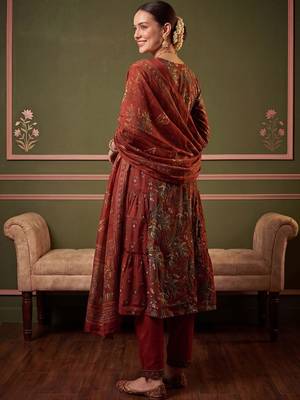 Women Ethnic Motifs Printed Tiered Cotton Kurta with Trousers & With Dupatta 4