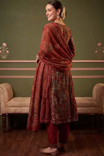 Women Ethnic Motifs Printed Tiered Cotton Kurta with Trousers & With Dupatta