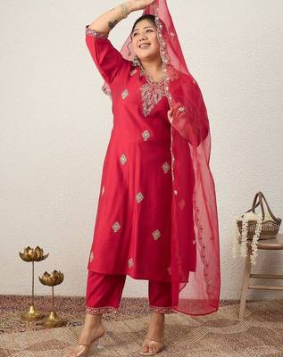 Plus Size Red Embroidered Straight Kurta Trousers With Dupatta Set 6