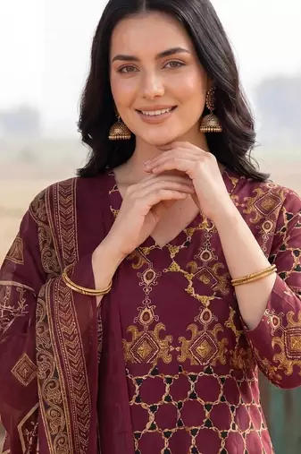 Women Printed Cotton Kurta with Trousers & With Dupatta