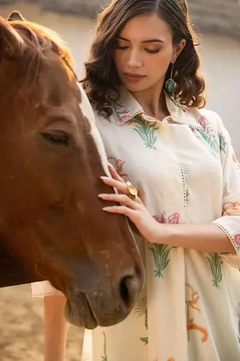 Women Floral Printed Cotton Kurta with Trousers