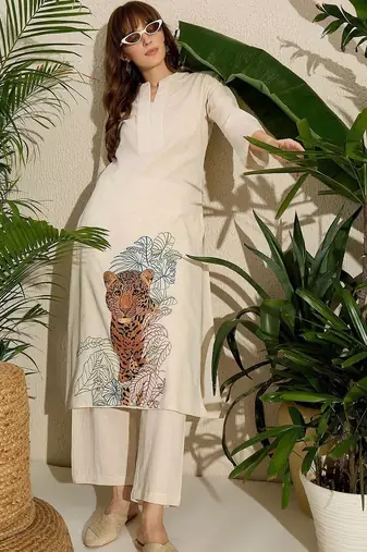 Women Animal Embroidered Thread Work Cotton Kurta with Trousers