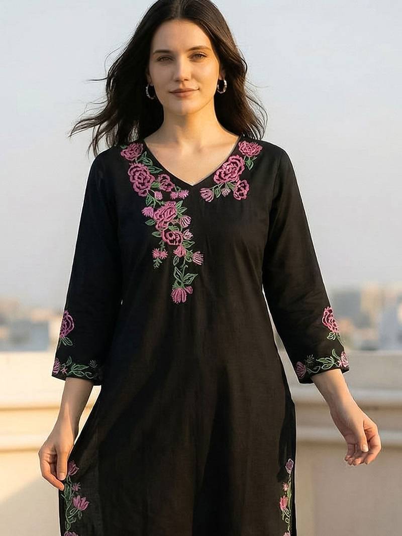 Women Floral Embroidered Thread Work Cotton Kurta with Trousers