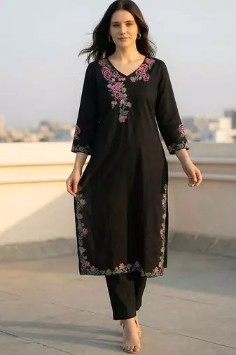 Women Floral Embroidered Thread Work Cotton Kurta with Trousers