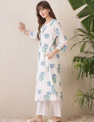 Floral Printed Mandarin Collar Cotton A-Line Kurta With Trousers 3