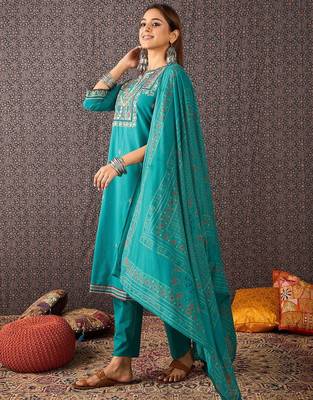 Women Embroidered Straight Kurta Trousers With Dupatta Set 4