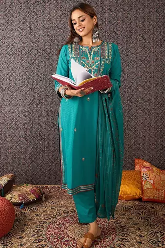 Women Embroidered Straight Kurta Trousers With Dupatta Set