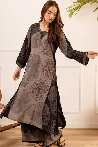 Women Ethnic Motifs Printed Kurta with Palazzos