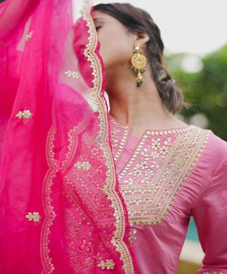 Ethnic Motifs Embroidered Thread Work Kurta with Trousers & Dupatta 2
