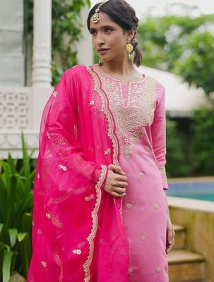 Ethnic Motifs Embroidered Thread Work Kurta with Trousers & Dupatta 4