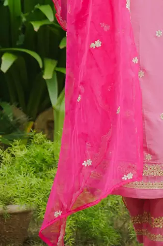 Ethnic Motifs Embroidered Thread Work Kurta with Trousers & Dupatta