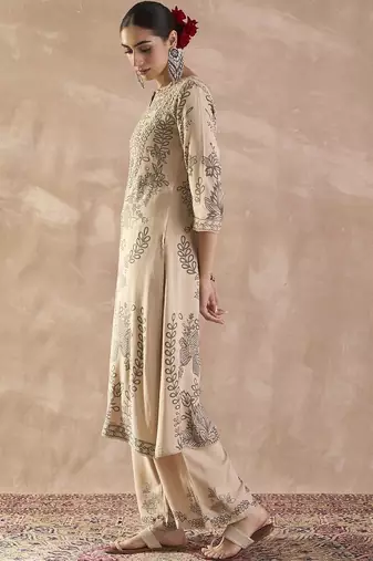 Women Ethnic Motifs Printed Sequinned Kurta with Trousers