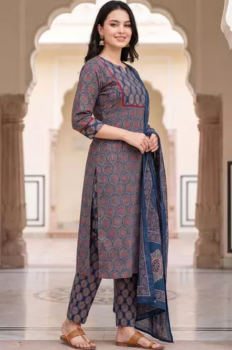 Women Ethnic Motifs Printed Cotton Kurta with Trousers & With Dupatta