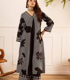 Women Printed Kurta with Palazzos
