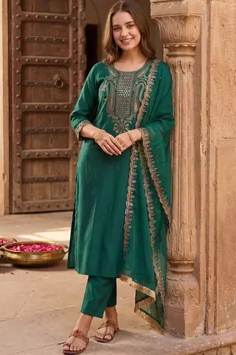 Women Ethnic Motifs Embroidered Thread Work Liva Kurta with Trousers & With Dupatta