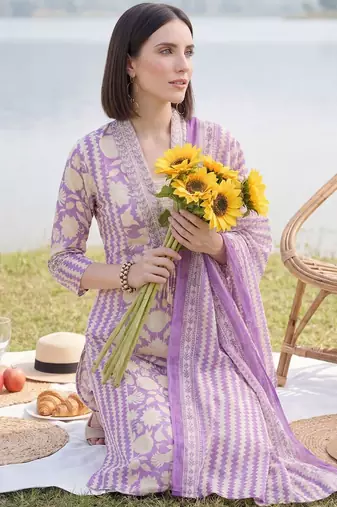 Women Floral Printed Panelled Mirror Work Cotton Kurta with Trousers & With Dupatta