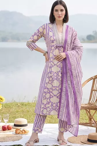 Women Floral Printed Panelled Mirror Work Cotton Kurta with Trousers & With Dupatta