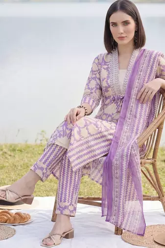 Women Floral Printed Panelled Mirror Work Cotton Kurta with Trousers & With Dupatta