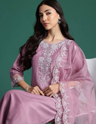 Women Ethnic Motifs Embroidered Kurta with Trousers & Dupatta 1