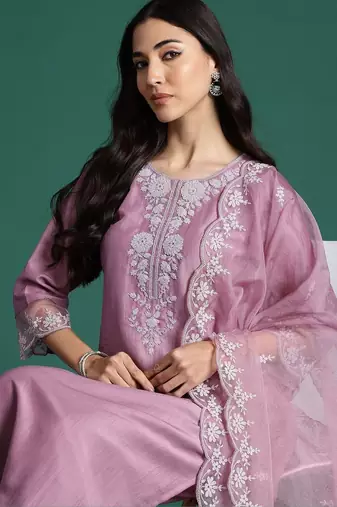 Women Ethnic Motifs Embroidered Kurta with Trousers & Dupatta