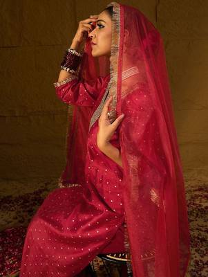 Ethnic Motifs Embroidered Chanderi Silk Straight Kurta With Trousers & Dupatta 2