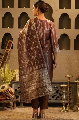 Women Ethnic Motifs Printed Kurta with Trousers & Dupatta