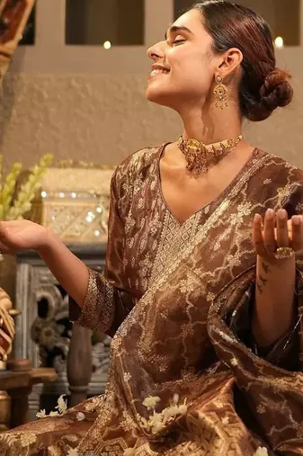 Women Ethnic Motifs Printed Kurta with Trousers & Dupatta