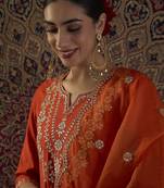Ethnic Motifs Embroidered Notch Neck Thread Work Kurta & Trousers With Dupatta
