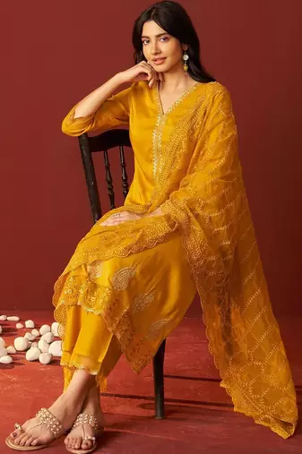 Women Ethnic Motifs Embroidered Sequinned Kurta with Trousers & With Dupatta