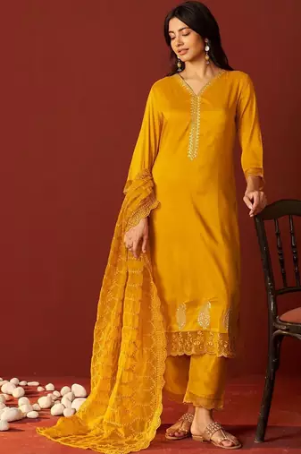 Women Ethnic Motifs Embroidered Sequinned Kurta with Trousers & With Dupatta