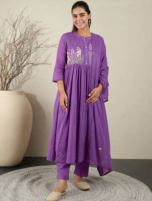 Floral Embroidered Anarkali Thread Work Cotton Kurta With Trousers & Dupatta 2