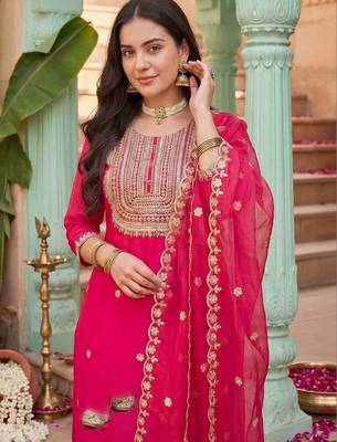 Women Ethnic Motifs Embroidered Thread Work Kurta with Trousers & With Dupatta 2