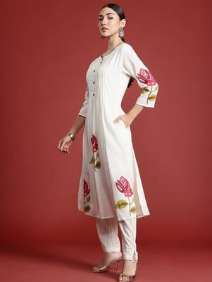 Floral Printed Cotton A-Line Kurta with Trousers 4