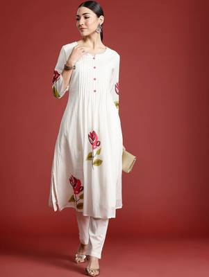 Floral Printed Cotton A-Line Kurta with Trousers 6